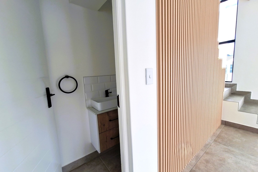 2 Bedroom Property for Sale in Shelley Point Western Cape